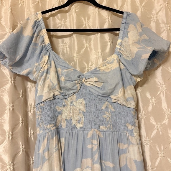 Free People Sundrenched Short-Sleeve Floral Maxi Dress Sky Blue Puff Sleeve - Picture 5 of 16